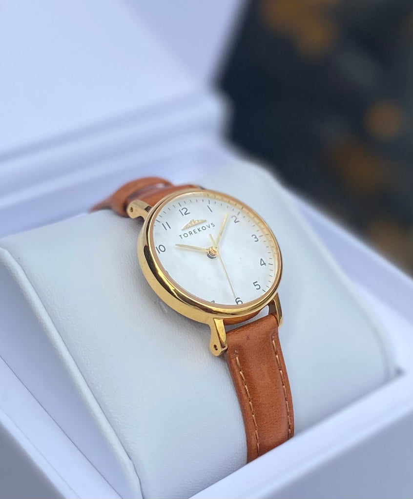 Barnklocka guld och ljusbrunt klockarmband i äkta läder