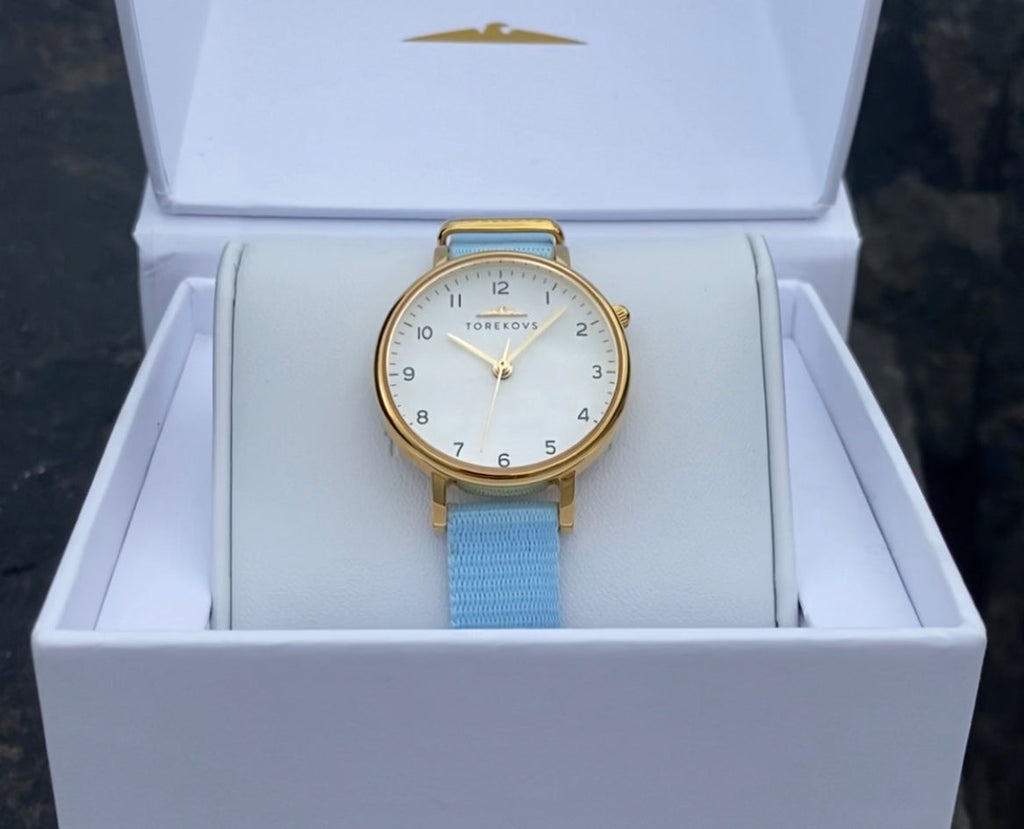 Natoband barnklockor